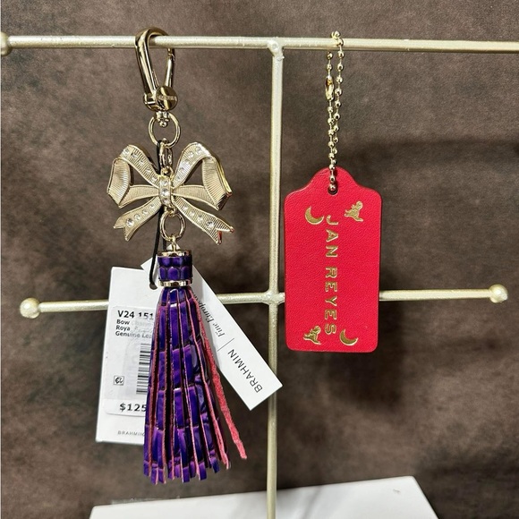 Brahmin Accessories - Brahmín keychain tassell